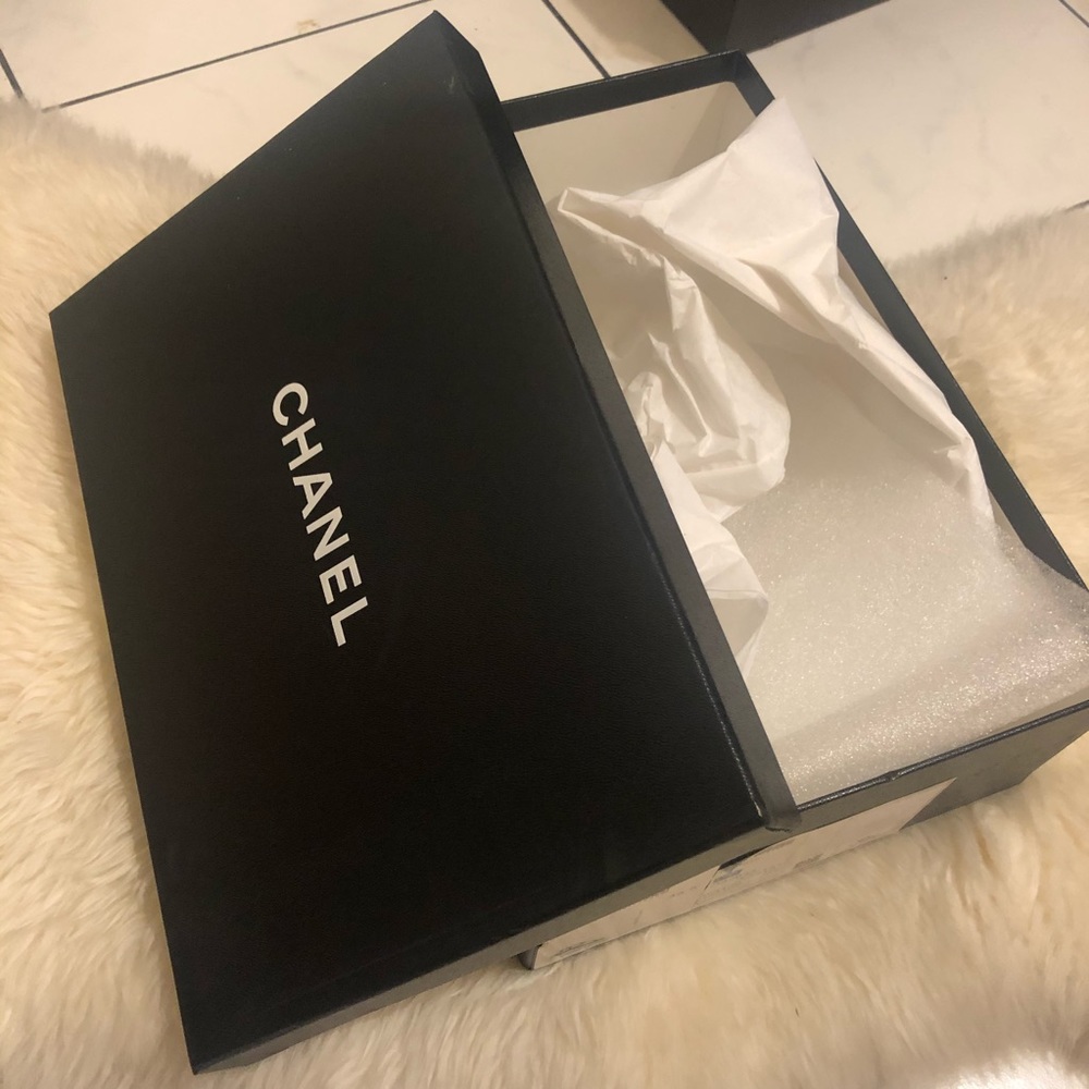 Empty Authentic Chanel Shoebox Flats Heels Sandals